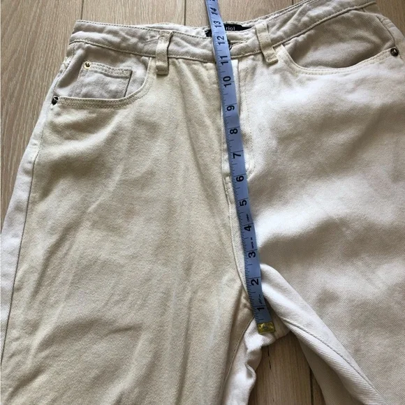 Missguided Riot Neutral Patched High Rise Mom Jean Size 6 - Picture 10 of 14